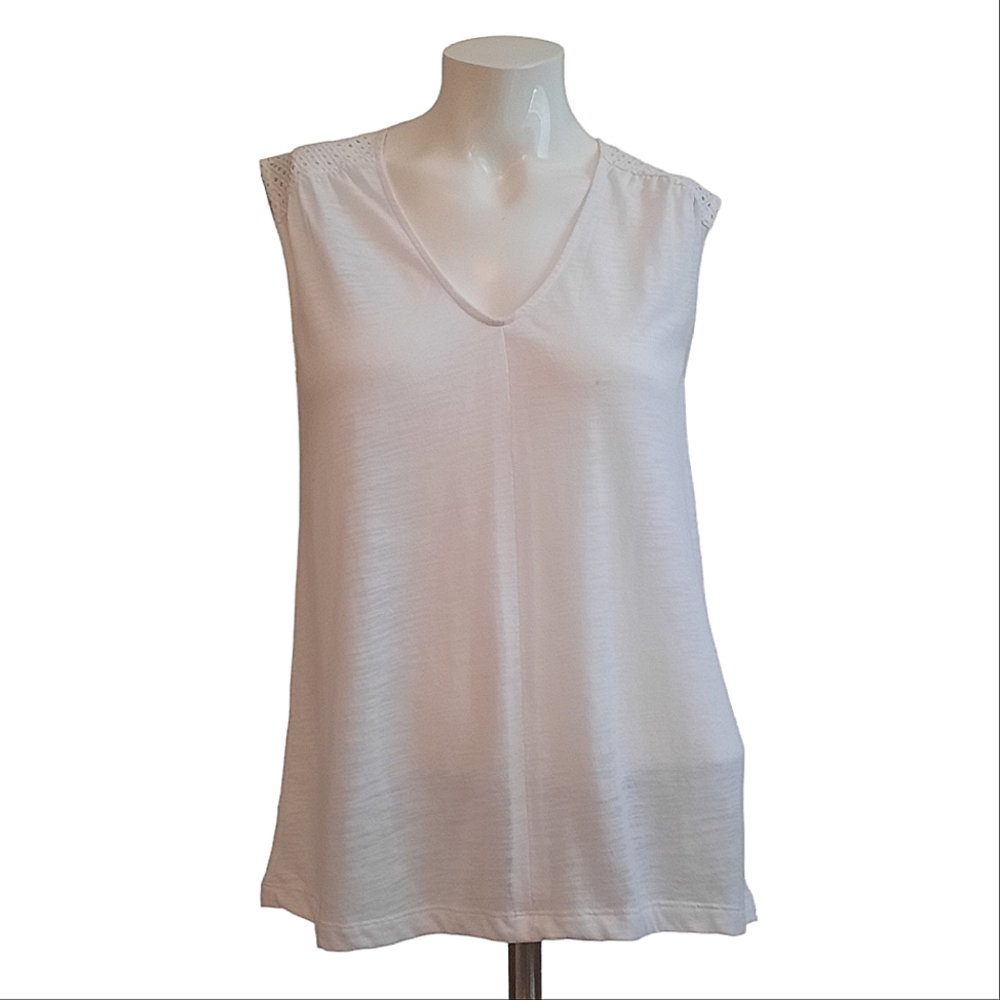 Banana Republic White Lightweight Semi-sheer Sleeveless Eyelet Top